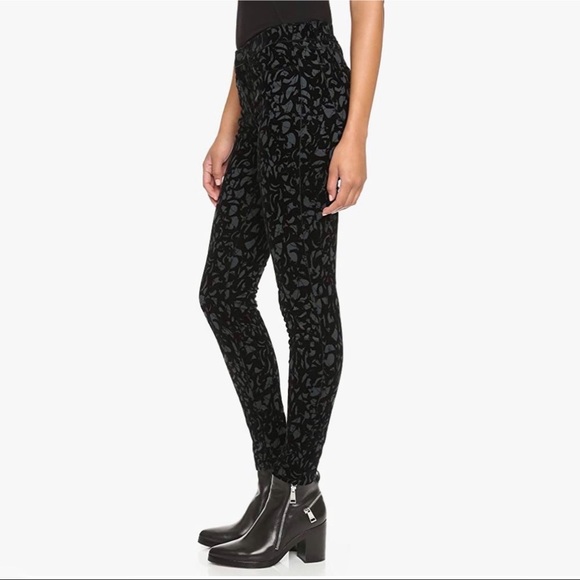 J Brand Skinny Leg Black Brocad Jean - Picture 3 of 10